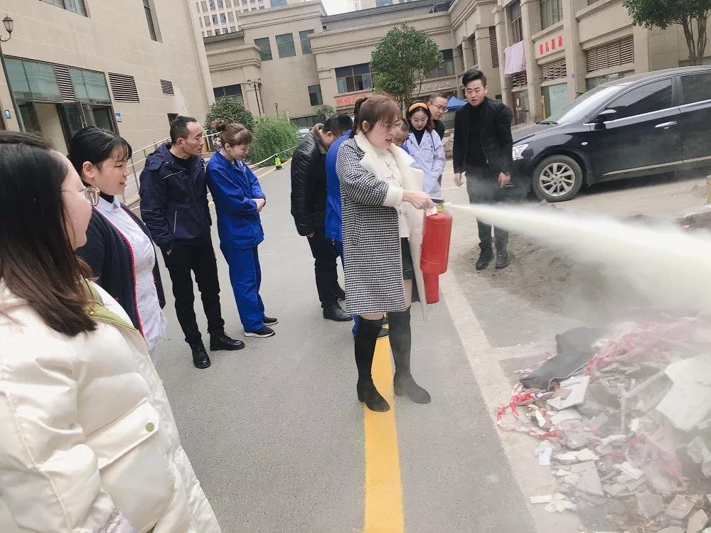 1-200R1100423L8 J9国际集团(中国)-官方网站